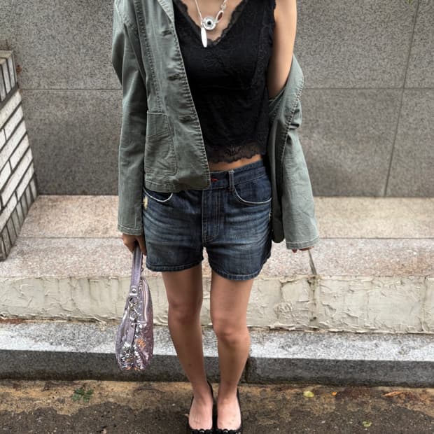 lace sleeveless top