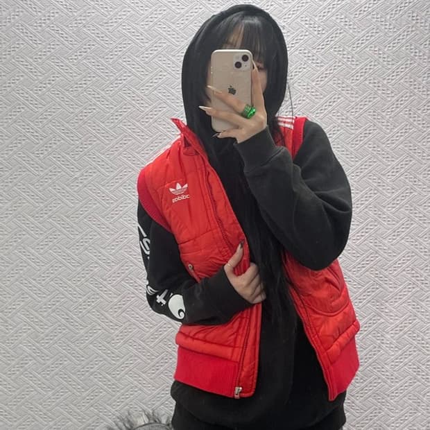 아디다스 Y2K 레트로 00's 경량 패딩 조끼 90 C08378