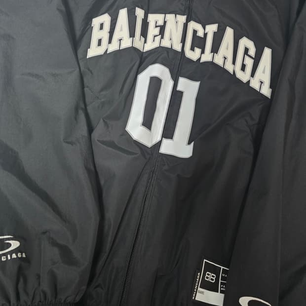 발렌시아가 바스켓볼 트랙자켓 XS 오버사이즈핏