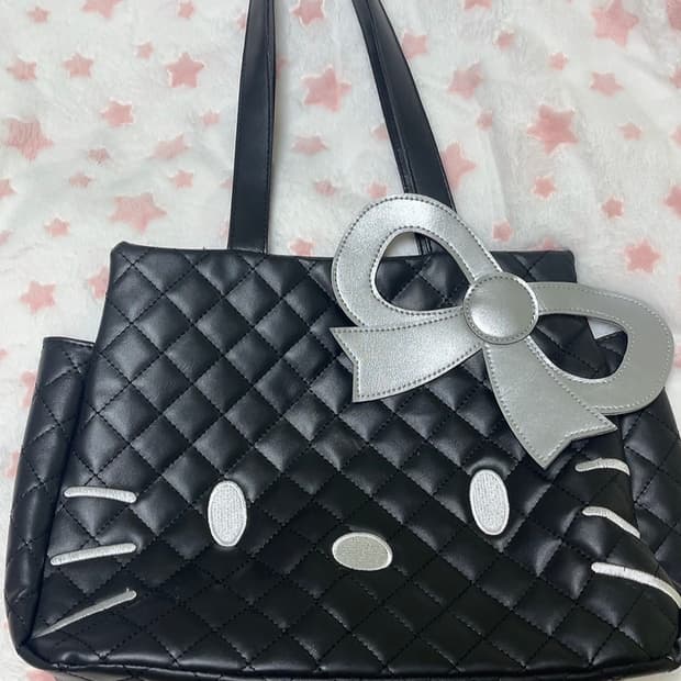 블랙 헬로키티 퀼팅 숄더백 