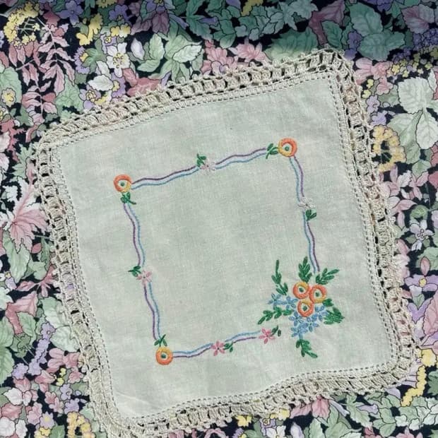 빈티지 사각 손자수 도일리