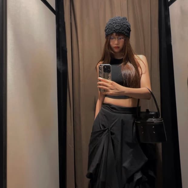 Shirring Rose Sha Skirt black