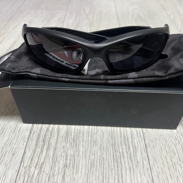 오클리 스트레이트 자켓