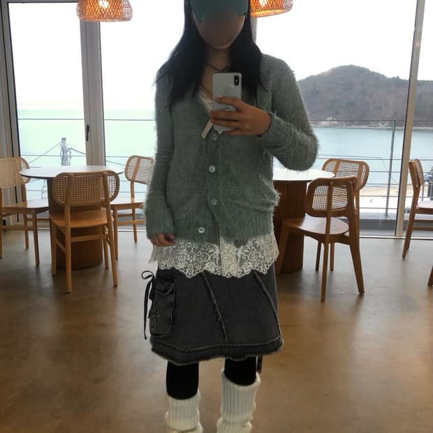 Suu (현 코이세이오) 플라워 포켓 미디 스커트