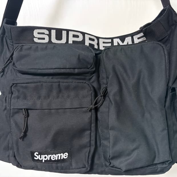 슈프림 필드 메신저 백 23SS