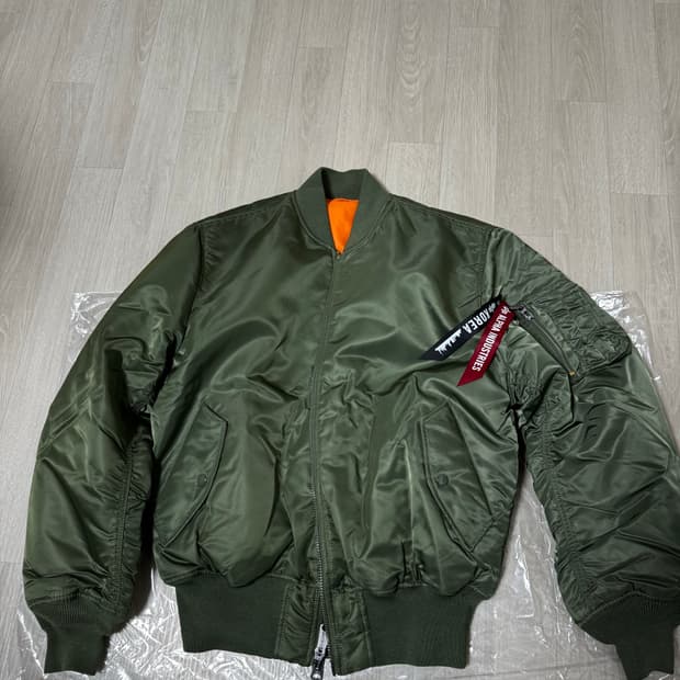 [L] 알파인더스트리 MA-1 봄버 자켓 카키 세이지그린