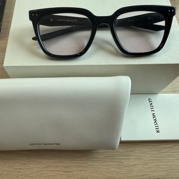 젠틀몬스터 Nubo 01 V1