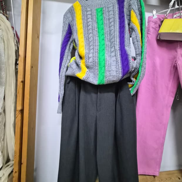 베네통 멀티컬러  케이블 봄니트.