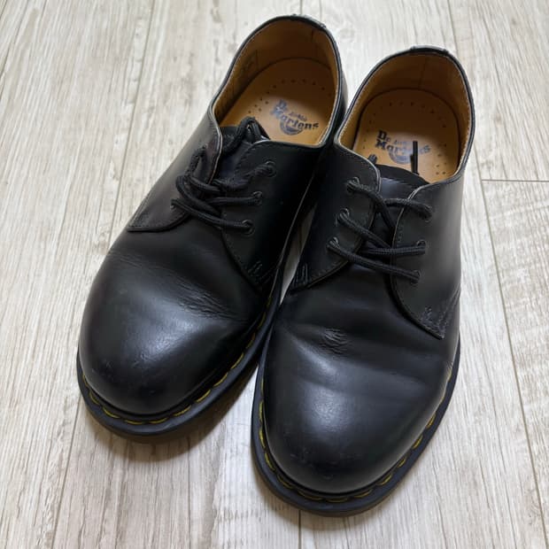 닥터마틴 1461 3홀 스무스 240