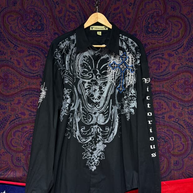 Vietorious 고딕 펑크 십자가 블랙셔츠