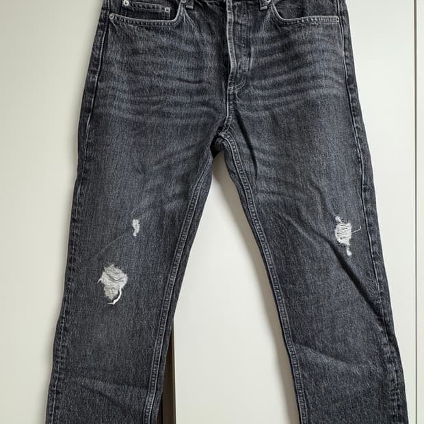 [31] 산드로 디스트레이드 슬림핏 워싱 데님 그레이