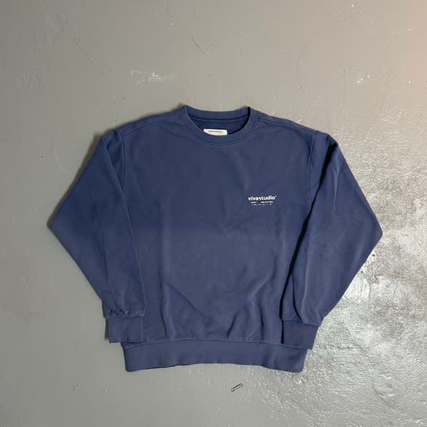 비바스튜디오 맨투맨 