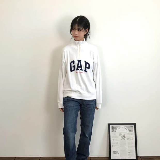 GAP Logo Half Zip Sweatshirt White