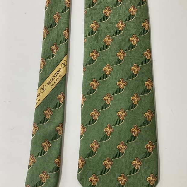 발렌티노 넥타이