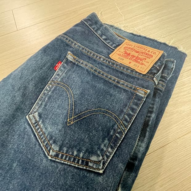 LEVI’s 620 Denim