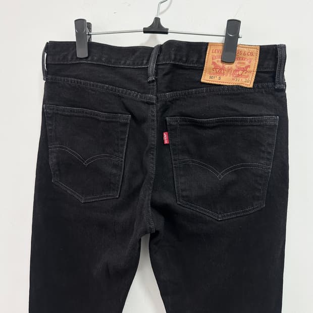 Levi’s 501 black 