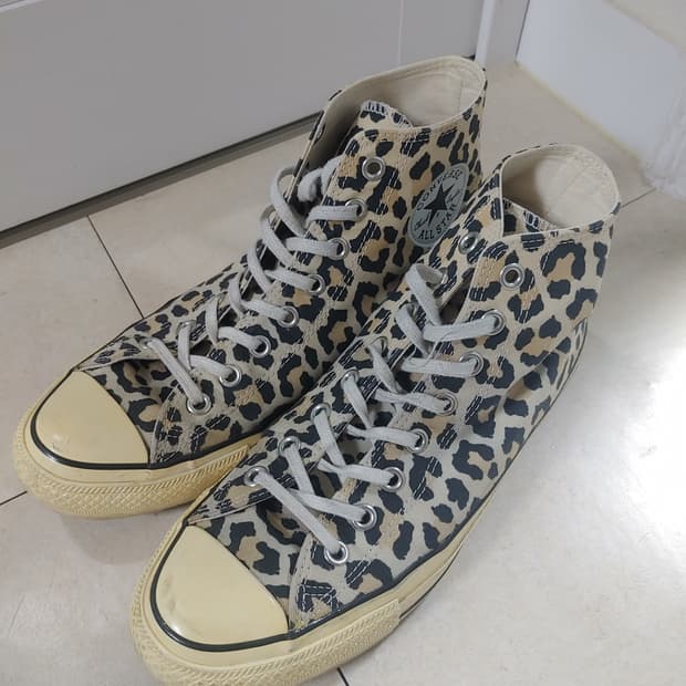 와코마리아 레오파드 컨버스