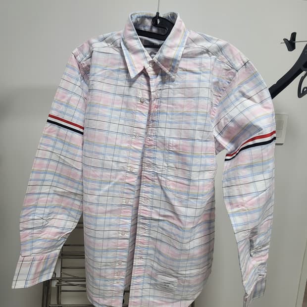 (급매)톰브라운 핑크 체크 셔츠 m사이즈 (새상품) 정품