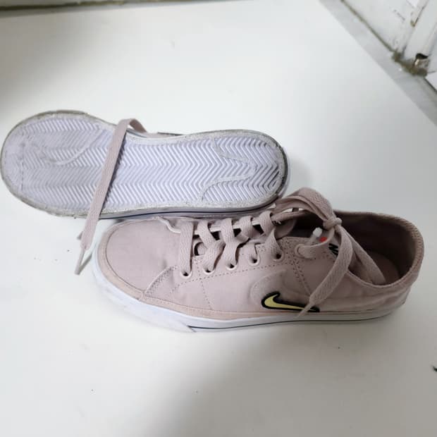 나이키 핑크 스니커즈