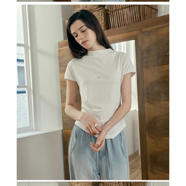 쥬시쥬디 모크넥 셔링 져지탑 화이트