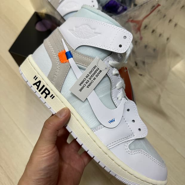 조던 1 x 버질 아블로 아카이브 레트로 하이 알래스카 화이트