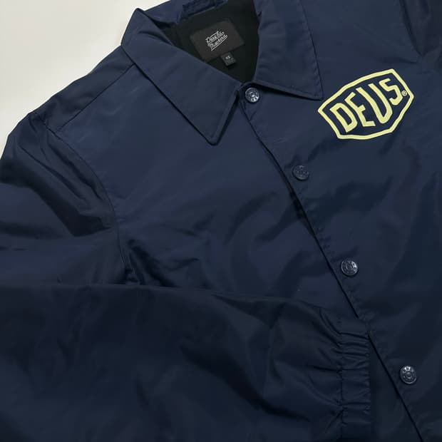 데우스 네이비 나일론 코치자켓