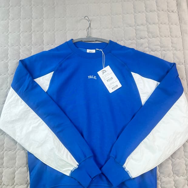 새상품/ Yale 예일 맨투맨 로얄블루 S사이즈