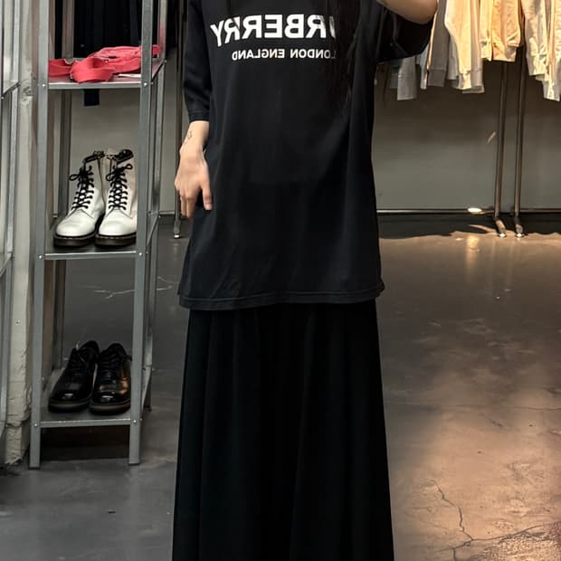 버버리 로고 프린팅 블랙 반팔 A3725