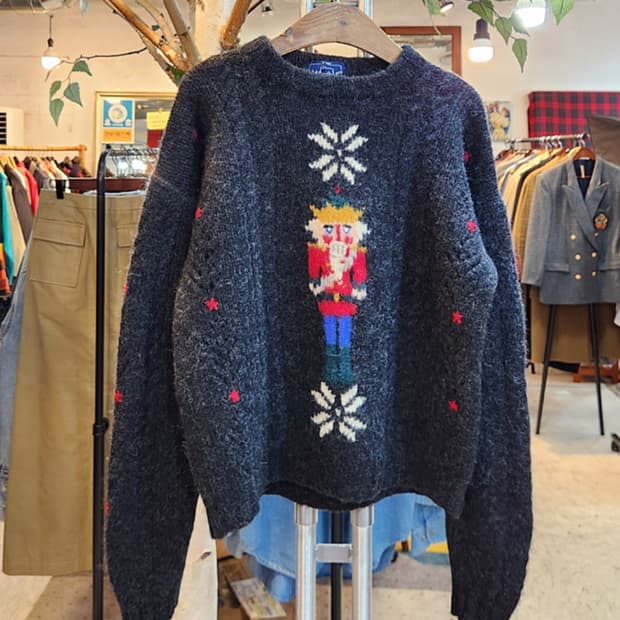 wool rich 울리치 울 챠콜 스웨터