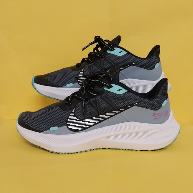 여성 나이키 윈플로7 쉴드 운동화 (250)