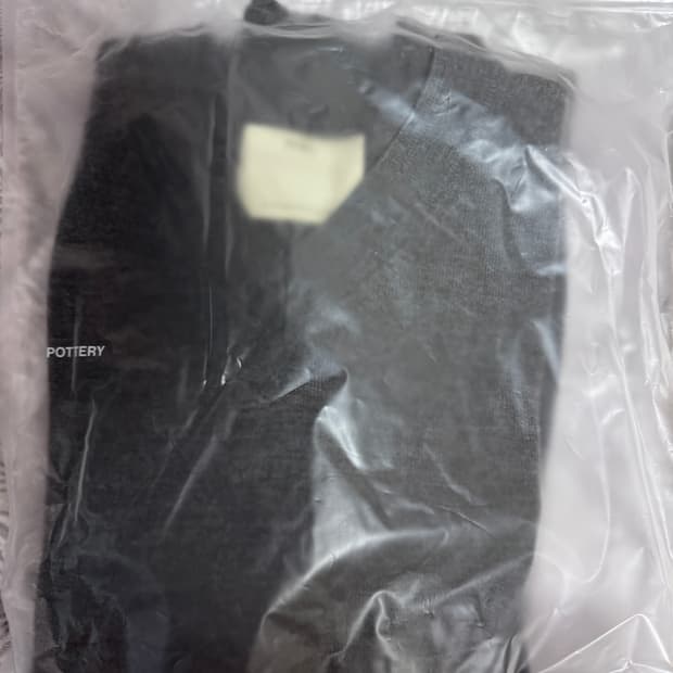 포터리 하드 트위스트 울 브이넥 니트 차콜, 다크네이비 2 새상품  