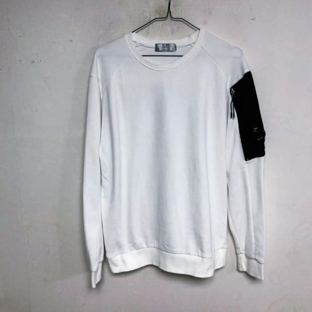 CP컴퍼니 남성 l긴팔티 95M