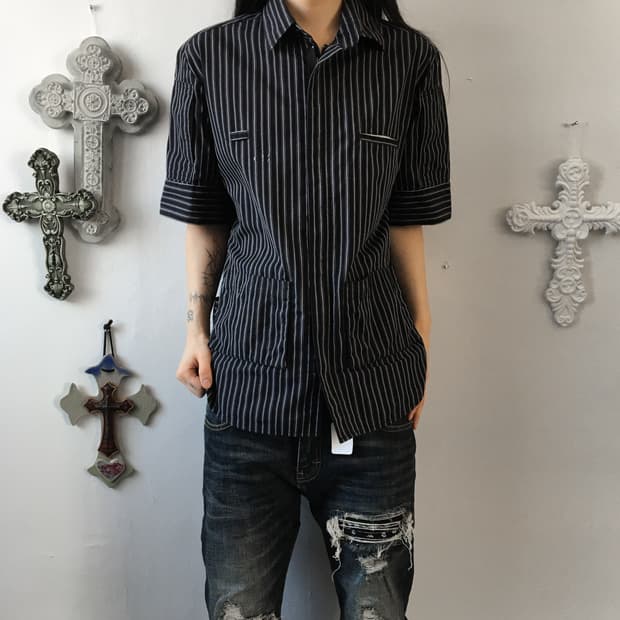 Stripe pattern shirt