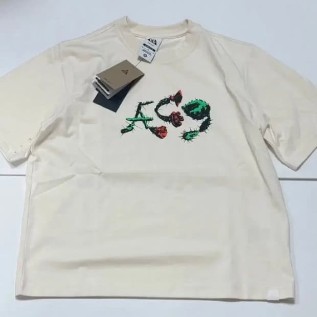 나이키 여성 acg 반팔  nike