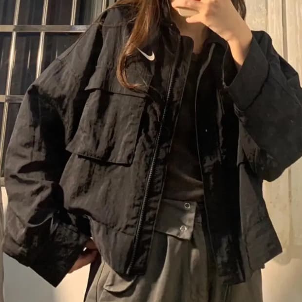 나이키 크롭 바람막이자켓