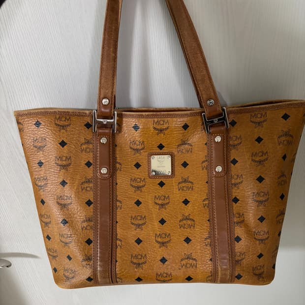 MCM 토트백 브라운