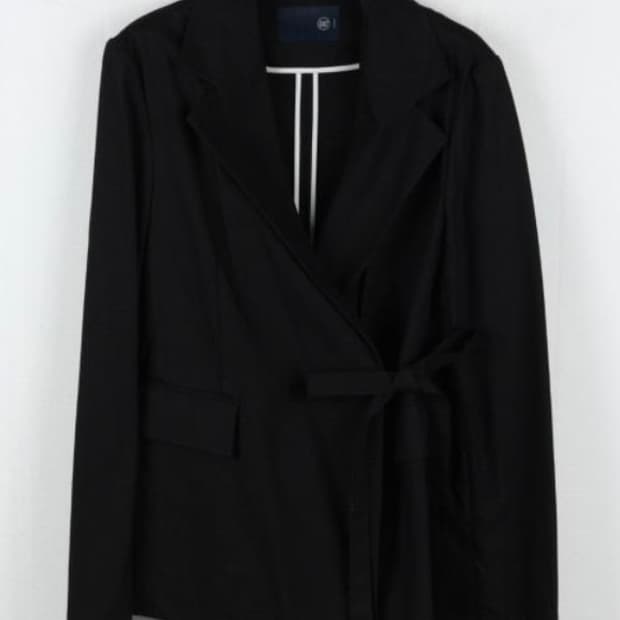 RECTO Belted Lab Blazer