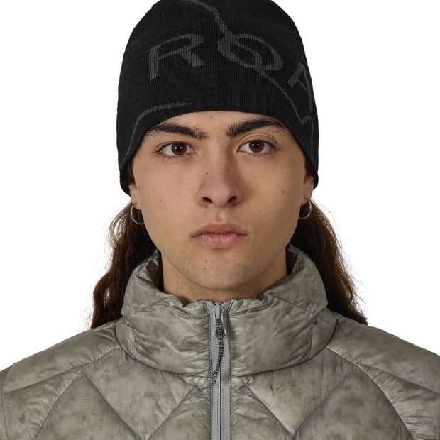 로아 하이킹 25fw 로고 울 비니/블랙