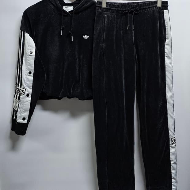 아디다스 아디브레이크 벨벳셋업 S