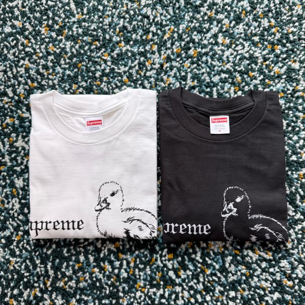 슈프림 로고 덕 반팔 티셔츠 2컬러