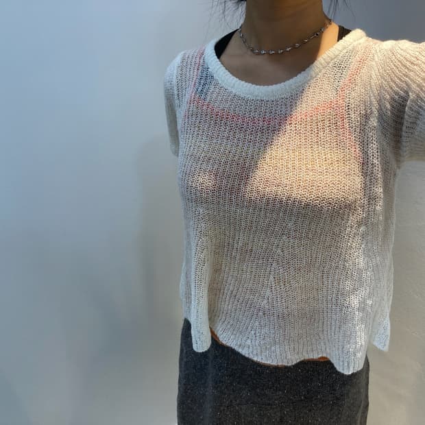 아이보리 플리츠 반팔 니트