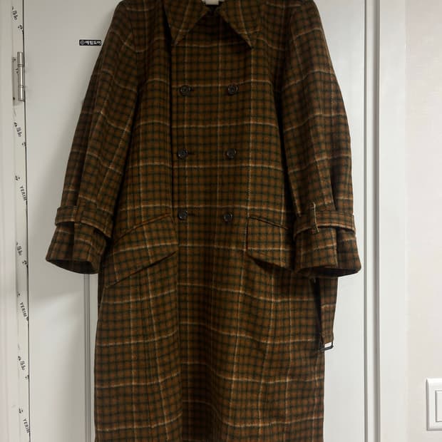 드리스반노튼 벨티드 코트