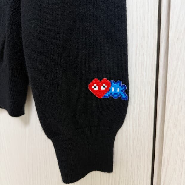 꼼데가르송 플레이 브이넥 니트 S