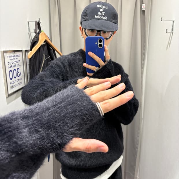 UG shaggy sweater 샤기 핑거홀 스웨터