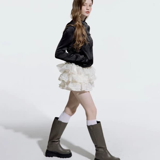 러프넥 튜튜 스커트 크림