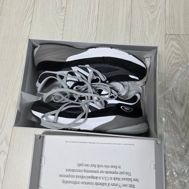 (290)뉴발란스 990v6 메이드 인 USA 블랙 화이트