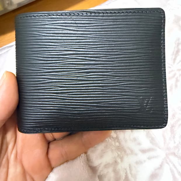 루이비통 멀티플 월릿 지갑 팝니다