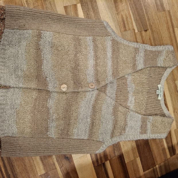 (마지막특가) 써스데이아일랜드 니트 베스트 m