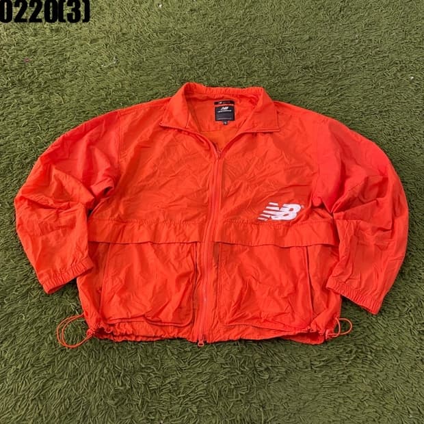 뉴발란스 바람막이 자켓