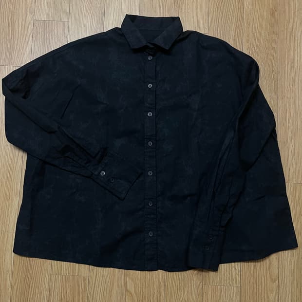 Forme d’Expression 셔츠